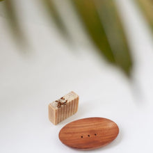 Load image into Gallery viewer, NEEM WOOD SOAP DISH
