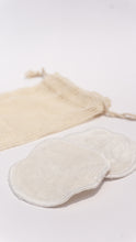 Load image into Gallery viewer, BAMBOO FACE WIPES &amp; MESH BAG FOR WIPES
